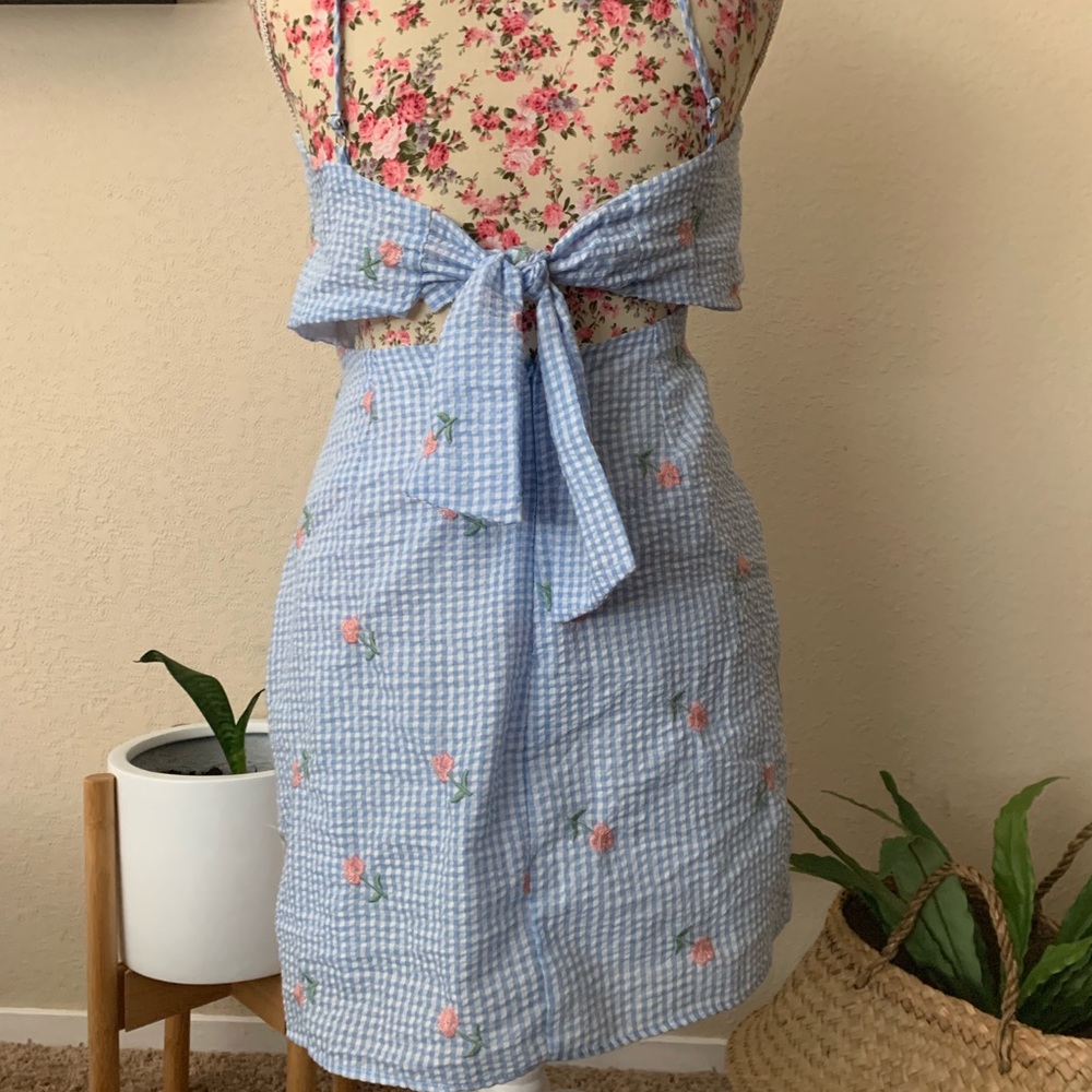 Gingham print lulus dress